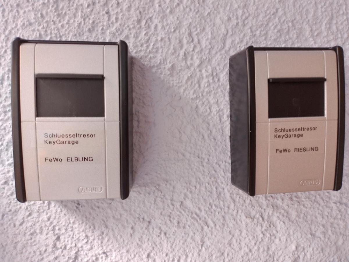 Ferienwohnungen Am Bruttiger Moselsteig ภายนอก รูปภาพ