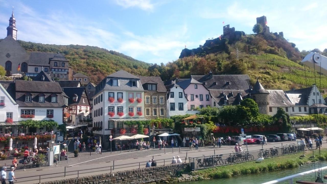 Ferienwohnungen Am Bruttiger Moselsteig ภายนอก รูปภาพ