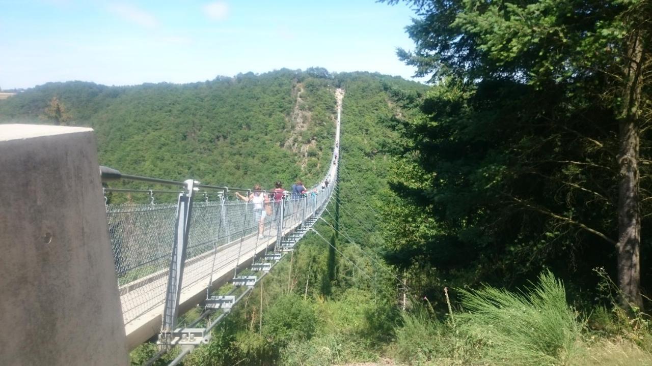 Ferienwohnungen Am Bruttiger Moselsteig ภายนอก รูปภาพ